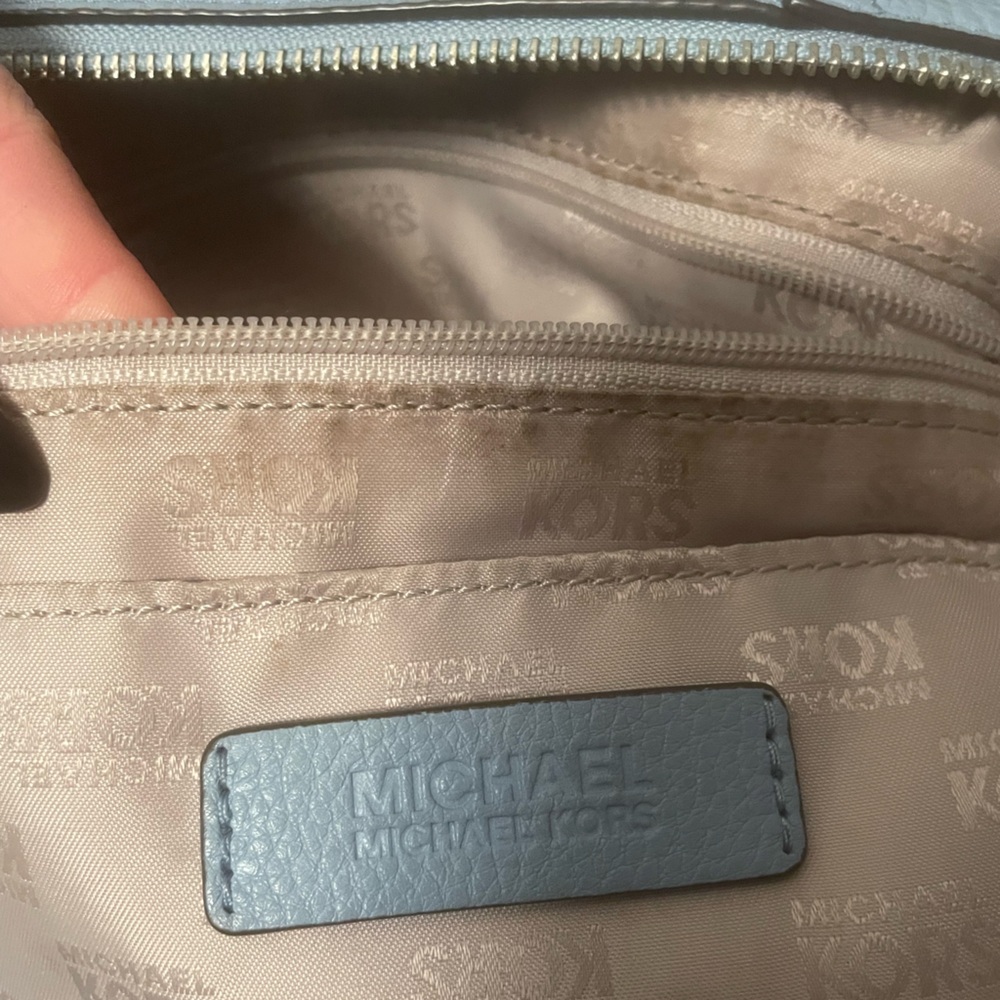 🩵 Michael Kors Light Blue Leather Shoulder Bag - Picture 13 of 13